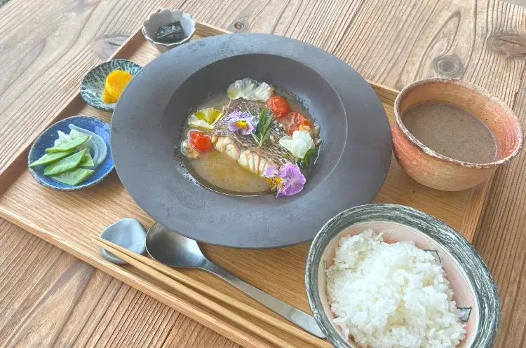天然鯛のアクアパッツア(ご飯セット)