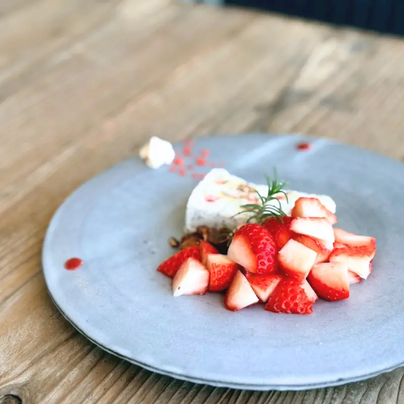 ごろごろ苺のカッサータ